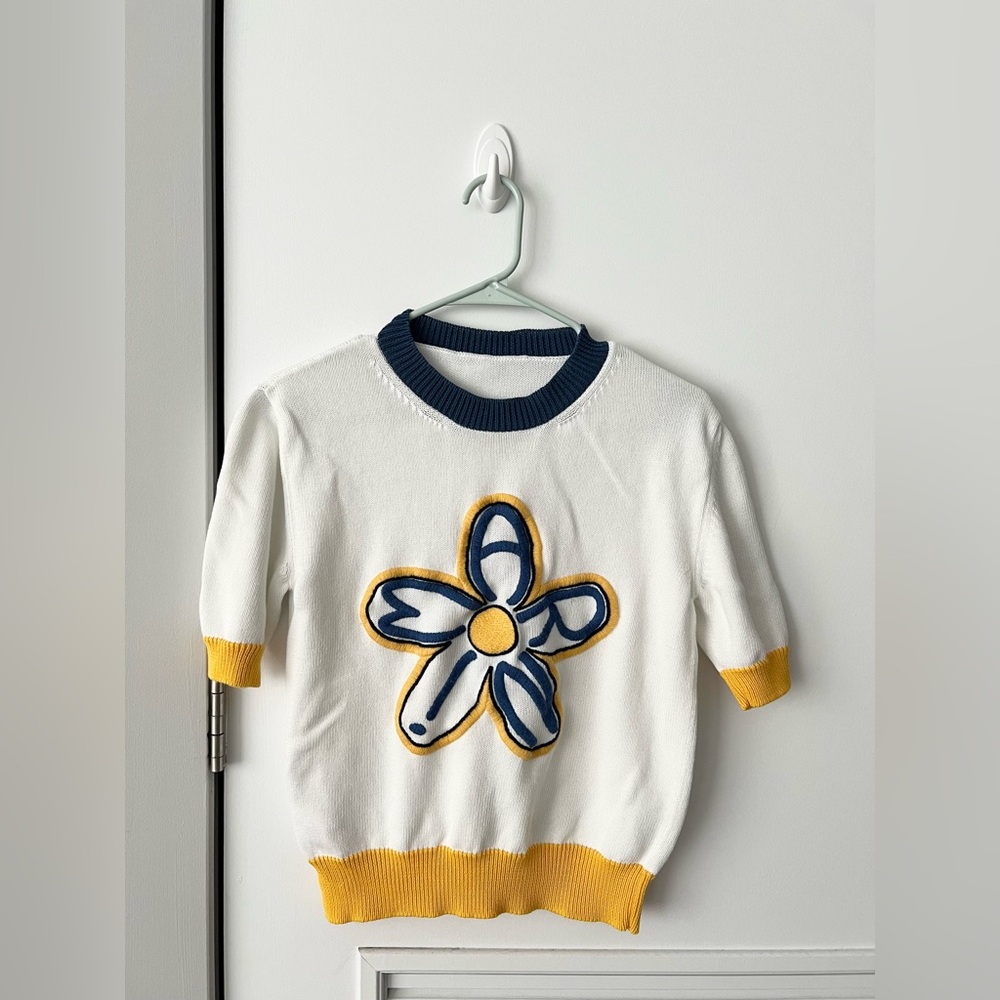 Marni Graphic Embroidered Short Sleeved Knitted Top